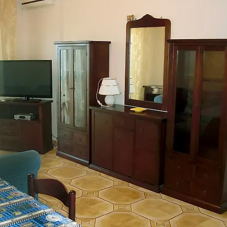 Lux سكاليا